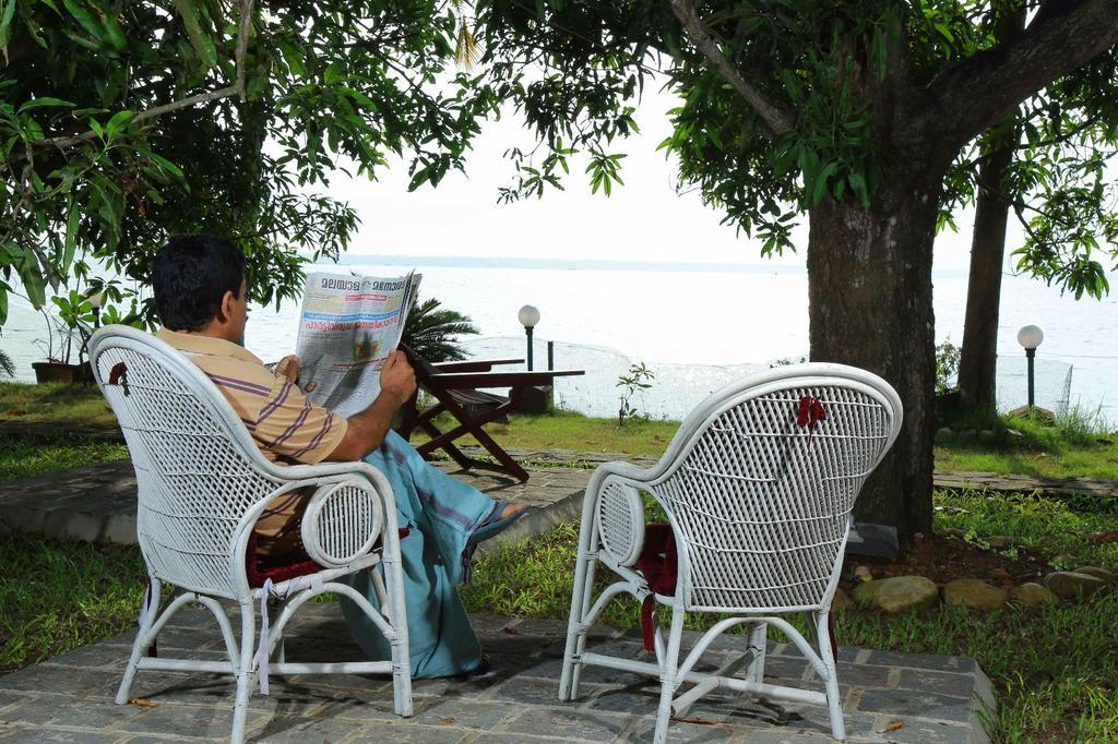 Orchid Lake View Homestay Alappuzha Екстериор снимка