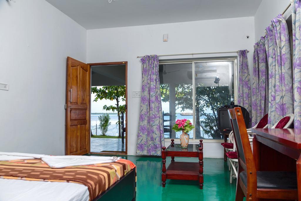 Orchid Lake View Homestay Alappuzha Екстериор снимка